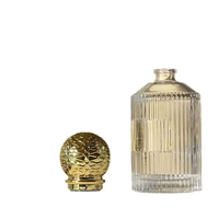 Bouteille en verre de parfum de luxe vaporisateur en verre cosmétique transparent à rayures givrées bouteille de parfum vide atomiseur avec boîte cadeau