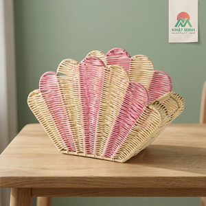 Panier de rangement en osier Nhat Minh, forme de coquille, rose, fibre naturelle, style côtier, durable, fait main au Vietnam - Product Image 4
