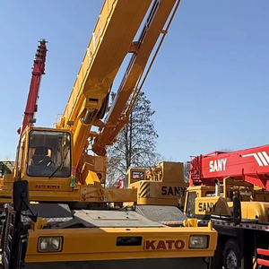 Grue sur camion Tadano et Kato 30 tonnes, moteur japonais, mobile, testée et inspectée, origine Japon, bon état, prix avantageux - Product Image 1