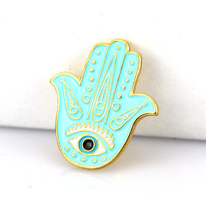 Creativo tendenza coreana <span class=keywords><strong>Hamsa</strong></span> mano di Fatima spilla smaltata morbida spilla smaltata personalizzata - Product Image 2