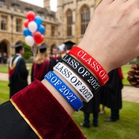 Décorations de remise de diplôme Classe de 2027 Bracelets en silicone pour adultes, lots de bracelets en caoutchouc, cadeaux et fournitures de fête