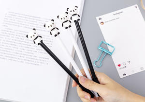 Candy Kawaii raksasa Panda sekolah siswa pena Gel kreatif tumbuh desain dengan 0.5mm tinta hitam terbuat dari plastik - Product Image 5