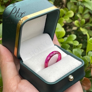 Anello con Fascia Liscia in Moissanite/Rubino Sintetico, Disponibile in Vari Colori D <span class=keywords><strong>Bianco</strong></span>/Verde/Champagne/<span class=keywords><strong>Rosso</strong></span>, Unisex, Regalo per Anniversario <span class=keywords><strong>e</strong></span> Compleanno - Product Image 4