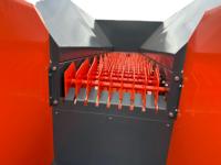 Nettoyeur de disques de bois de chauffage à chargement frontal, alimenté à l'essence, électrique et hydraulique, pour l'élimination des éclats de peau et des débris avant l'emballage