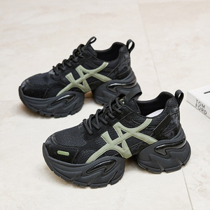 Nouvelles chaussures plateforme de haute qualité pour femmes, au design rétro et adaptées aux papas, personnalisables. - Product Image 3