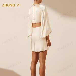 2024 femmes chaudes personnalisé été torsion avant découpé Mini robe O cou soyeux Satin ballon manches Non extensible tissé Mini jupe - Product Image 4