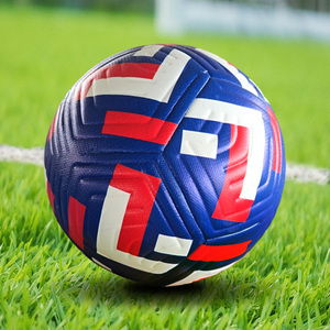 Balón de Fútbol Termosellado Internacional, Material PU para Entrenamiento y Partidos, Balón de Fútbol Certificado de Alta Calidad - Product Image 2