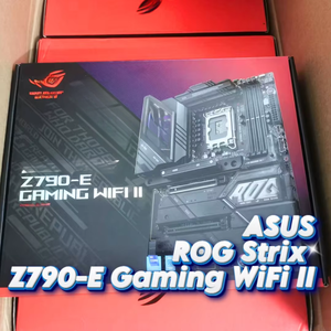 เมนบอร์ดเกมมิ่ง Z790-E Gaming WiFi 6E LGA 1700 ATX รองรับ DDR5, PCIe 5.0, ช่อง M.2, PCIe 5.0 7 ช่อง รุ่นปรับปรุงใหม่ ASUS ROG Strix Z790-E - Product Image 1