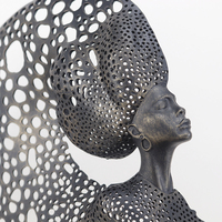 Statue d'art abstrait décorative de luxe moderne noire en forme de figurine féminine ajourée pour hôtel, ornement artisanal de bureau, vente en gros