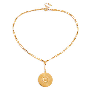 Collier pendentif camélia en acier inoxydable plaqué or 18 carats, design floral, bijoux pour femmes à porter au quotidien - Product Image 5