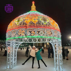 Decoración Navideña de Calle con Marco de Hierro en Forma de Castillo 3D Grande Personalizada, Iluminada, con Fuente de Luz LED IP65 y Fácil Instalación - Product Image 6