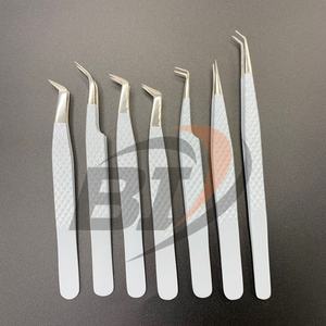 Venta al por mayor de pinzas de extensión de pestañas de acero inoxidable sólido etiqueta privada personalizada con punta puntiaguda gris recubierto de polvo - Product Image 4