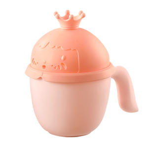 Cucharón de Baño Grande en Forma de Corona para Niños, Cabezal de Ducha y Taza de Champú con Cuchara para Niños y Niñas - Product Image 2