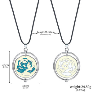 Nouveau Bijou Anime Aike, Collier et Porte-clés avec Pendentif Rose Tournante Temps-Traveler, en Alliage de Zinc avec Chaîne en Corde, pour Fête - Product Image 6