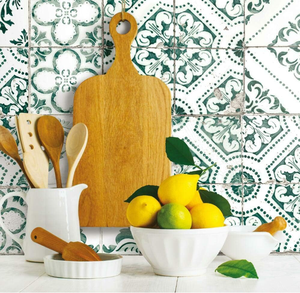 RoomMates RMK11281WP Papel pintado autoadhesivo con diseño de azulejos mediterráneos en verde bosque - Product Image 1