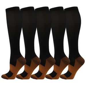 Pour <span class=keywords><strong>Amazon</strong></span> cuivre ion <span class=keywords><strong>Compression</strong></span> tricoté chaussettes couleur unie équipage haute élastique en plein air cyclisme Long Tube sport pression chaussettes - Product Image 5