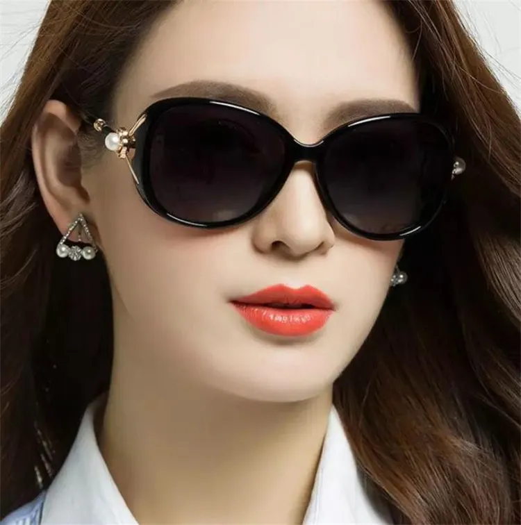 Женские солнцезащитные очки с градиентными линзами, Винтажные Солнцезащитные очки большого размера, UV400, 2020