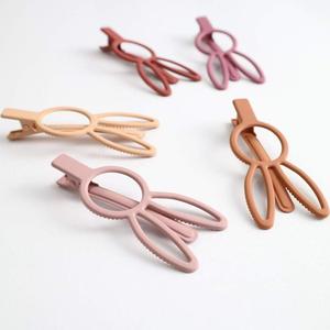 หมุด<span class=keywords><strong>ผม</strong></span><span class=keywords><strong>สาว</strong></span>สีสันสดใส<span class=keywords><strong>ทรง</strong></span><span class=keywords><strong>ยาว</strong></span>น่ารักสไตล์<span class=keywords><strong>เกาหลี</strong></span>,เครื่องประดับผมโลหะผสมรูปทรงเรขาคณิตกระต่ายสำหรับตกแต่งกิ๊บติด<span class=keywords><strong>ผม</strong></span> - Product Image 4