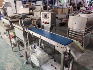 Máquina de glaseado de chocolate Donut profesional Máquinas para hacer <span class=keywords><strong>donuts</strong></span> a la venta - Product Image 3