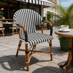 Fauteuil en rotin PE style bistrot français, structure en rotin naturel, résistant aux intempéries, pour café, terrasse, <span class=keywords><strong>restaurant</strong></span>, chaise de salle à manger avec accoudoirs - Product Image 1