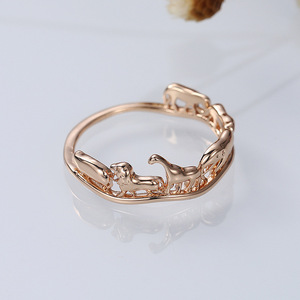 Anello a Forma di Animale da Circo per Donne, Gioiello Chic in Rame, Creativo e Minimalista, Regalo Quotidiano - Product Image 4