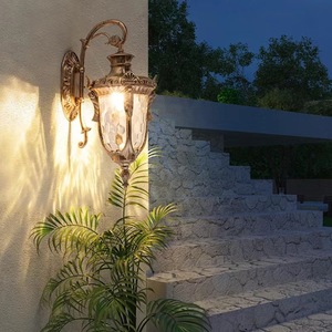 Grande applique murale extérieure LED noire de style marseillais traditionnel pour porche et patio de <span class=keywords><strong>maison</strong></span> - Product Image 2