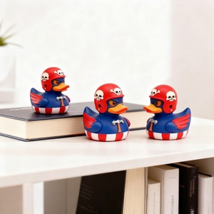 Figurine de capitaine canard en résine, décoration pour la maison, le bureau, la salle d'étude, ornement de bureau, cadeau de rentrée scolaire, design compact, style contemporain - Product Image 1