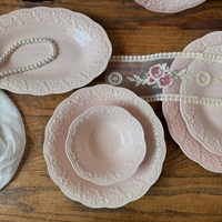 Service de vaisselle en céramique rose rétro français fabriqué en usine, motif en relief, couleur sous-glaçure douce et féerique, sans BPA