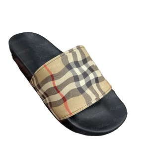 2026 Customized LOGO Trending Designer Scandal slippers <b>Shoes</b> <b>Beach</b> High-quality Men's Woman Casual Check Walking Style - Product Image 2