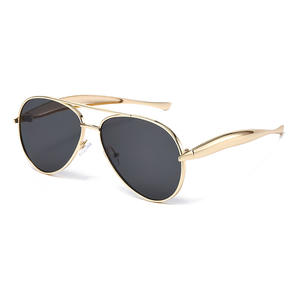 Lunettes <span class=keywords><strong>de</strong></span> <span class=keywords><strong>soleil</strong></span> <span class=keywords><strong>de</strong></span> luxe pour hommes, monture métallique polarisée, tendance 2025, lunettes <span class=keywords><strong>de</strong></span> <span class=keywords><strong>soleil</strong></span> unisexes, logo personnalisé, verres polarisés - Product Image 1