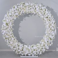 Autre Décoration Florale Géante Romantique : Arche en Forme de Cœur avec Fond de Scène Fleuri, Roses Rouges et Blanches pour Décoration de Mariage