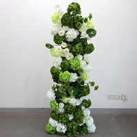 Décoration d'arche de mariage en fleurs artificielles en soie : Hortensias verts et roses blanches pour cadre d'arche métallique, toile de fond de fête