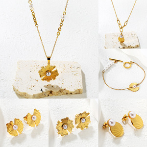 Irregular Sunflower Pearl Jewelry <b>Set</b> For Women Zinc Alloy <b>Bracelet</b> Earrings Necklace Party Fashion Accessories - Product Image 2