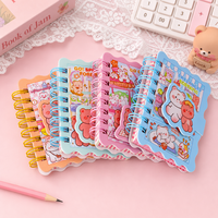 Carnet spirale A7, 80 feuilles, couverture autocollante couleur, bord ondulé, 4 motifs d'ours, mini format de poche, papeterie étudiante, vente en gros