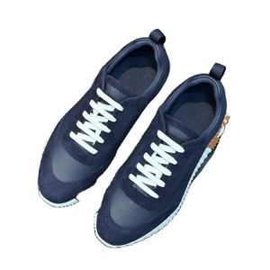 Nuevas llegadas de zapatillas de running para mujer y hombre, marca de lujo, reflectantes, para skateboarding, ligeras, para caminar. - Product Image 3