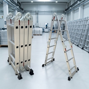 Échelle télescopique pliable moderne en métal, portable et durable, capacité de charge de 150 kg, <span class=keywords><strong>4</strong></span> marches, pour entrepôt, maison et hôpital - Product Image 1