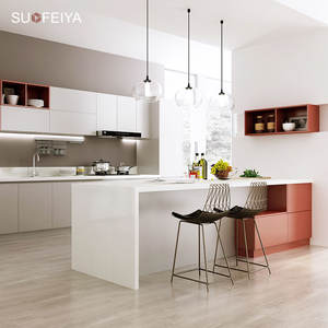 Sofeyia Armoires de cuisine modernes modulaires personnalisées à panneaux plats en MDF laqué rouge avec charnières, et revêtement en résine stratifiée marbre pour évier, pour villas - Product Image 2