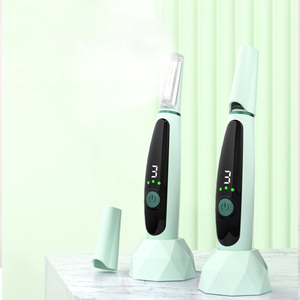 Rasoir rechargeable pour l'épilation et l'exfoliation du visage, outil sonique de dermaplaning en acier inoxydable pour femmes, avec lames de rechange - Product Image 6