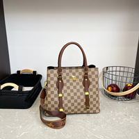 Sac à bandoulière croisé tendance pour femme, style bohème vintage, en PU, avec fermeture éclair, élégant et urbain, simplicité chic, vente en gros