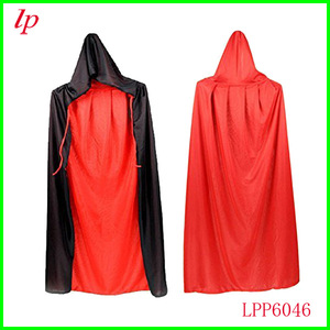 Capa con capucha de doble capa roja y negra de 140 cm para accesorios de disfraces de Halloween unisex LPP6046 - Product Image 1