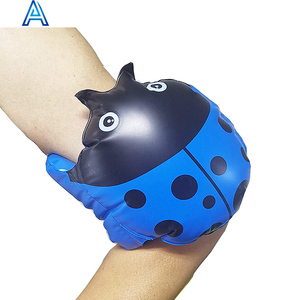 Anillo inflable de PVC con forma de coccinella septempunctata para nadar, juguete acuático. - Product Image 2