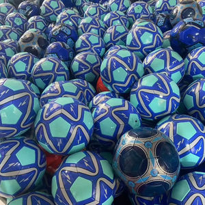 ลดราคาจากโรงงาน ลูกฟุตบอลคุณภาพสูง-สำหรับฝึกซ้อมระดับมืออาชีพและเล่นเพื่อความบันเทิง ผลิตจาก PU สัมผัสนุ่ม ผลิตโดยตรงจากผู้ผลิต - Product Image 4