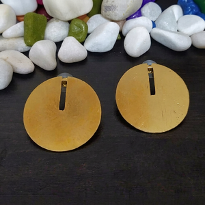 Boucles d'oreilles unisexes en alliage de cuivre et laiton plaqué or, faites à la main, style vintage tendance, design clou et créole, pour mariages et soirées - Product Image 1