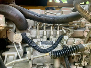 Excavadora Hidráulica Mini Usada Caterpillar CAT307D de Alta Eficiencia, Motor de 7 Toneladas, Bajo Consumo de Combustible, Probada, Certificada, con Pocas Horas de Uso - Product Image 3