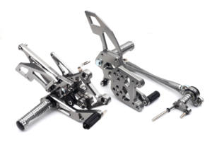 ที่มีคุณภาพสูง CNC อลูมิเนียมชุดด้านหลังรถจักรยานยนต์ด้านหลังชุดส่วนที่เหลือเท้าสำหรับฮอนด้า CBR600RR 600RR 600R CBR 2009 2021 2022 2019 - Product Image 4