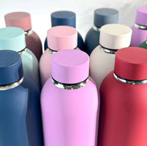 Bouteilles d'eau isothermes personnalisées gravées avec un nom, 500 ml, cadeau <span class=keywords><strong>personnalisé</strong></span> pour demoiselle d'honneur, gobelet en acier inoxydable monogramme - Product Image 4