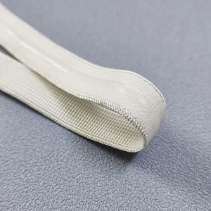 Sujetador de silicona antideslizante con pegamento de gota teñible, cinta elástica antideslizante para el hombro con estilo de espiga - Product Image 1
