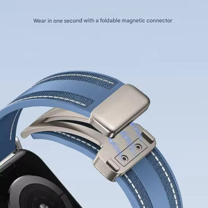 Correa de reloj inteligente de alta calidad de silicona suave + cuero genuino para Apple Watch con hebilla magnética plegable, correas de cuero a la moda. - Product Image 2