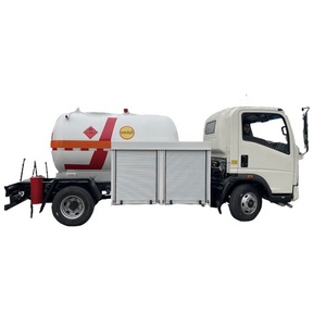 Gas repostar 4x2 HOWO Tanker 2,5 toneladas 5 toneladas 10 toneladas 15 toneladas LPG <span class=keywords><strong>bobtail</strong></span> 10MT cilindro embotellado móvil gas SKID <span class=keywords><strong>bobtail</strong></span> camiones - Product Image 4