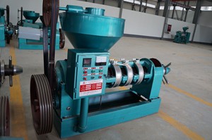 Prensa de Aceite Comercial Automática de Tornillo de Presión en Frío YZYX130WK, Capacidad de 8 TPD, Alto Rendimiento para Aceite de Sésamo y Cacahuete, Fácil de Operar - Product Image 2